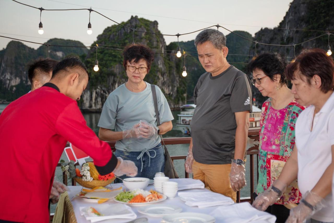 Amanda Cruise Ha Long Bay Hotel Bagian luar foto